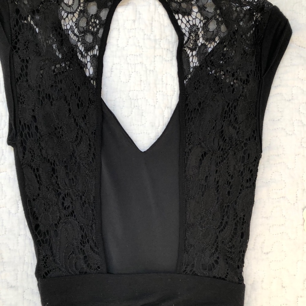 Clothes - Picture 3 of 3